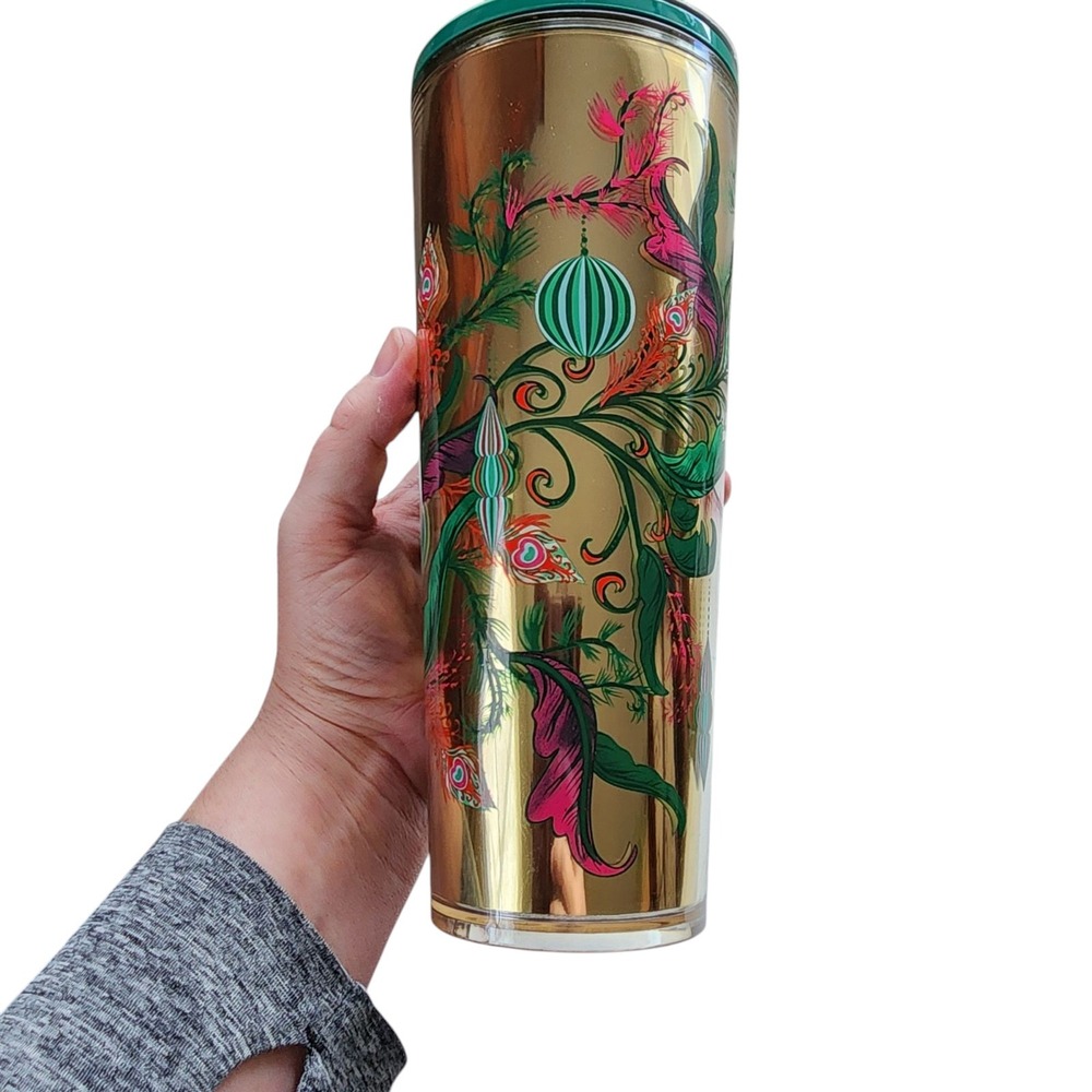 Starbucks 2024 Christmas Holiday 24 Oz Cold Cup Tumbler with Straw Topper NEW